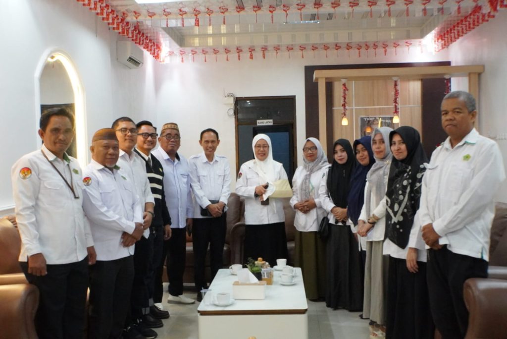 Foto Bersama LPTK UIN Gorontalo ke Kanwil Kemenag Prov Gorontalo