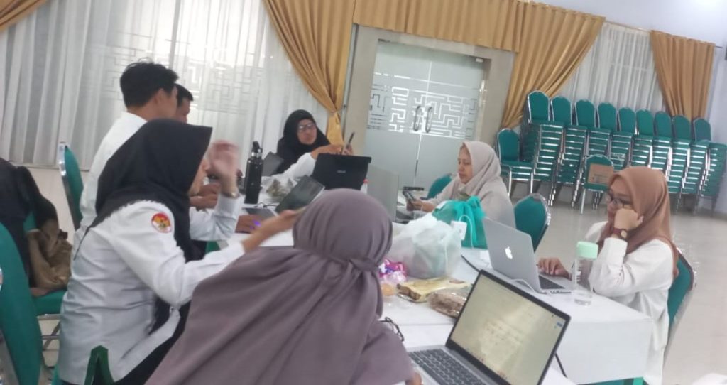 LPM Dampingi TIM APS Tadris Bahasa Inggris